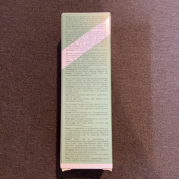 Ren Clean Skincare Evercalm Global Day Cream - Picture 9 of 9